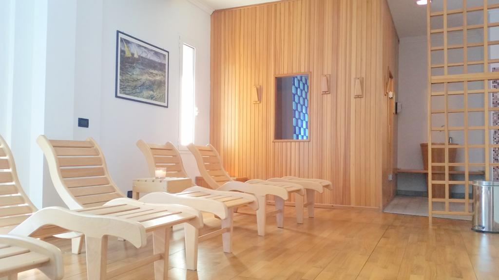 Delfino Hotel