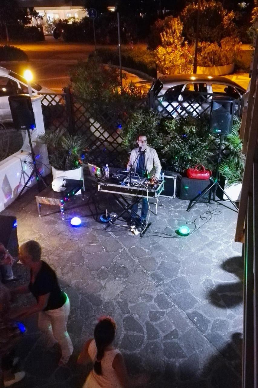 Delfino 3*